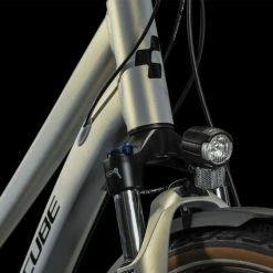 Cube Touring Pro Lady Pearlysilver'n'black 11 Cube Touring Pro Lady Pearlysilver'n'black -Vélo de Trekking Soldes 648150 D 23